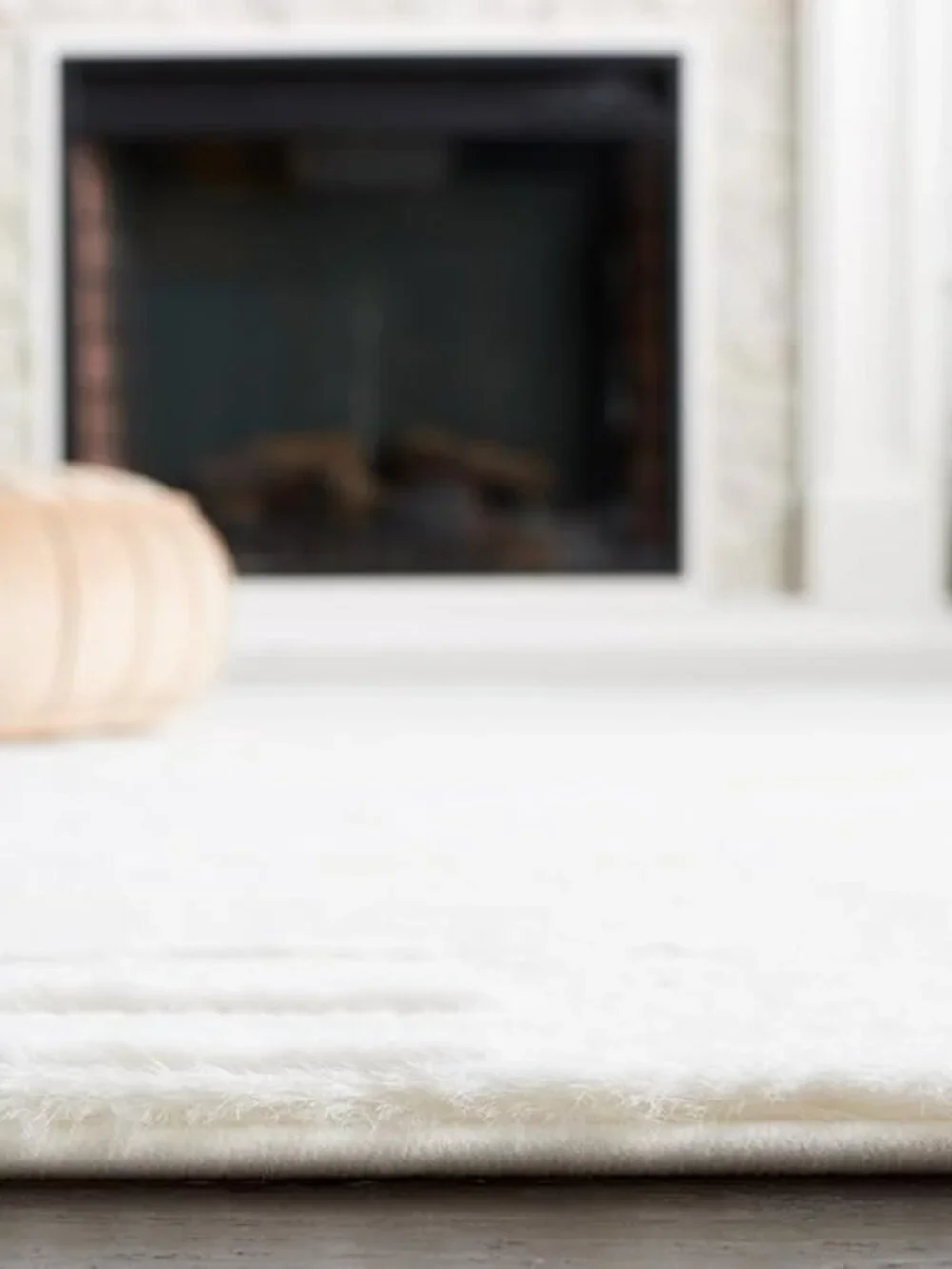SAFAVIEH Washable Rug Faux Rabbit Fur Shag 3' x 5' Off-White, Slip Resistant